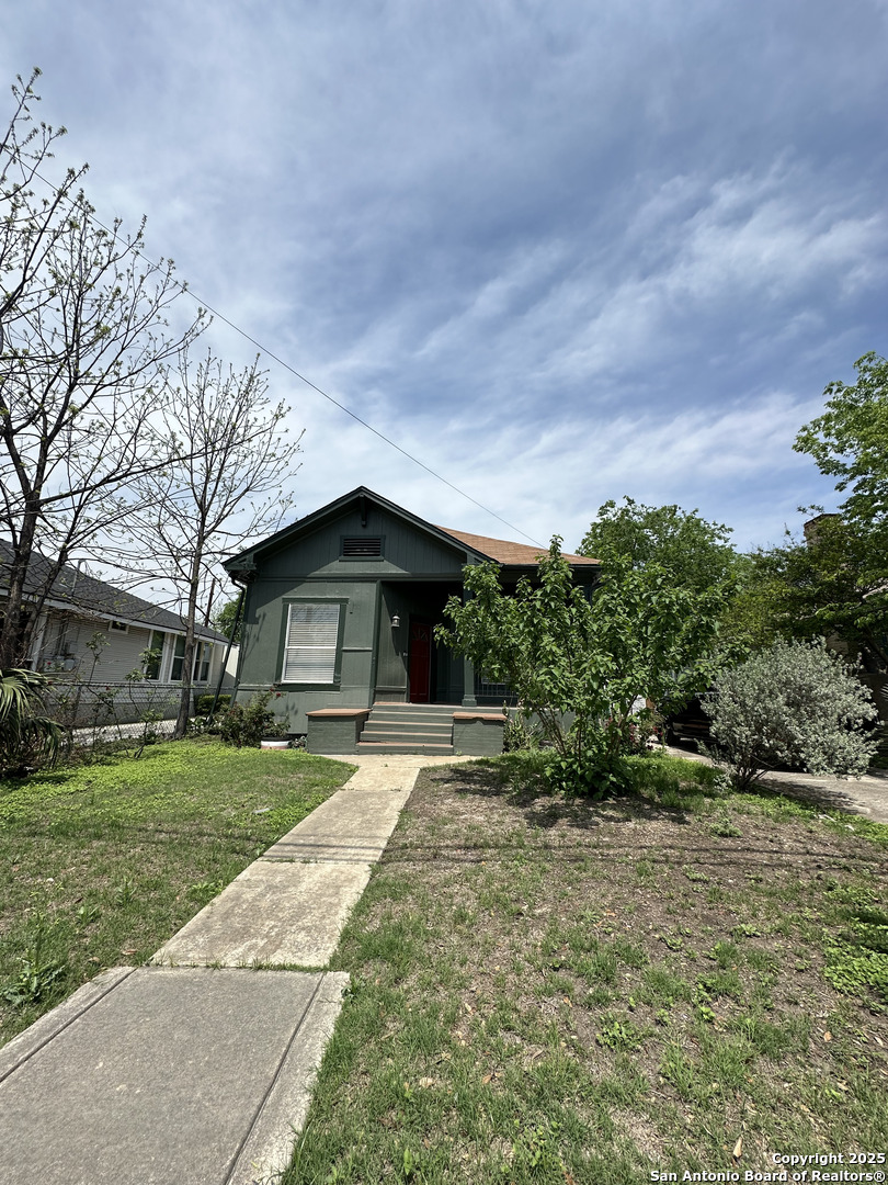 311 E Ashby Place San Antonio TX 78212