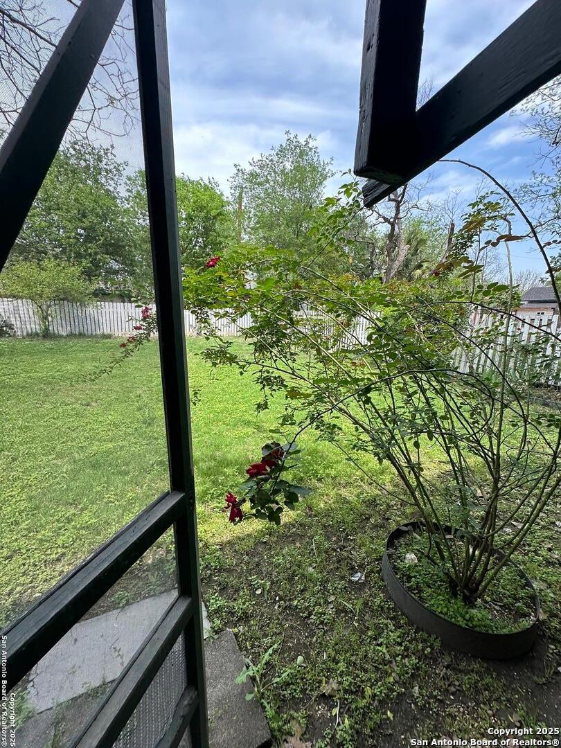 311 E Ashby Place San Antonio TX 78212