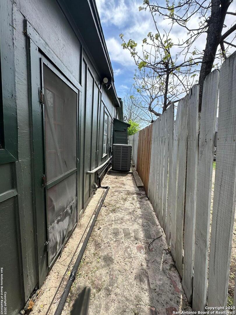 311 E Ashby Place San Antonio TX 78212