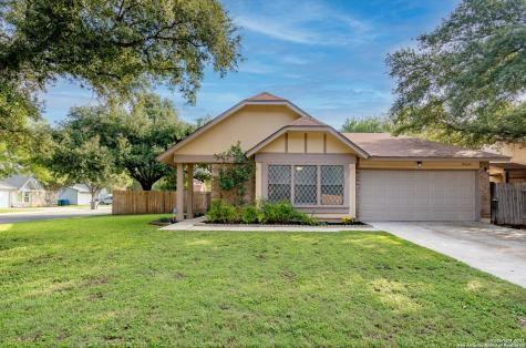 10643 Country Flower San Antonio TX 78240