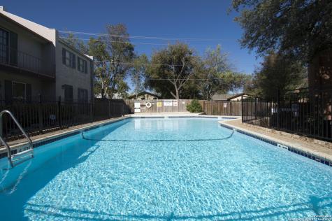 6427 Wurzbach #4 San Antonio TX 78240
