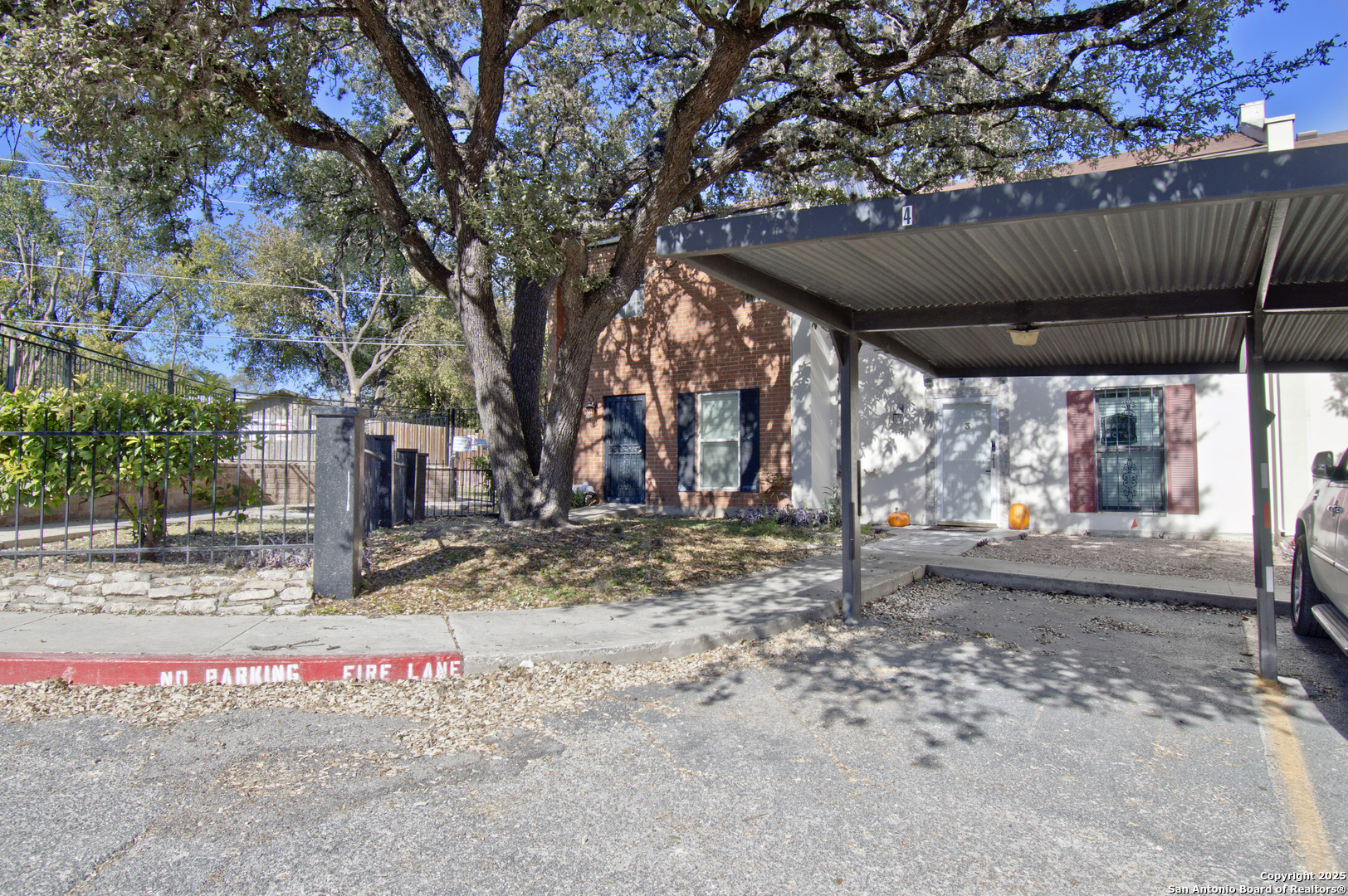 6427 Wurzbach #4 San Antonio TX 78240