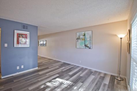 6427 Wurzbach #4 San Antonio TX 78240
