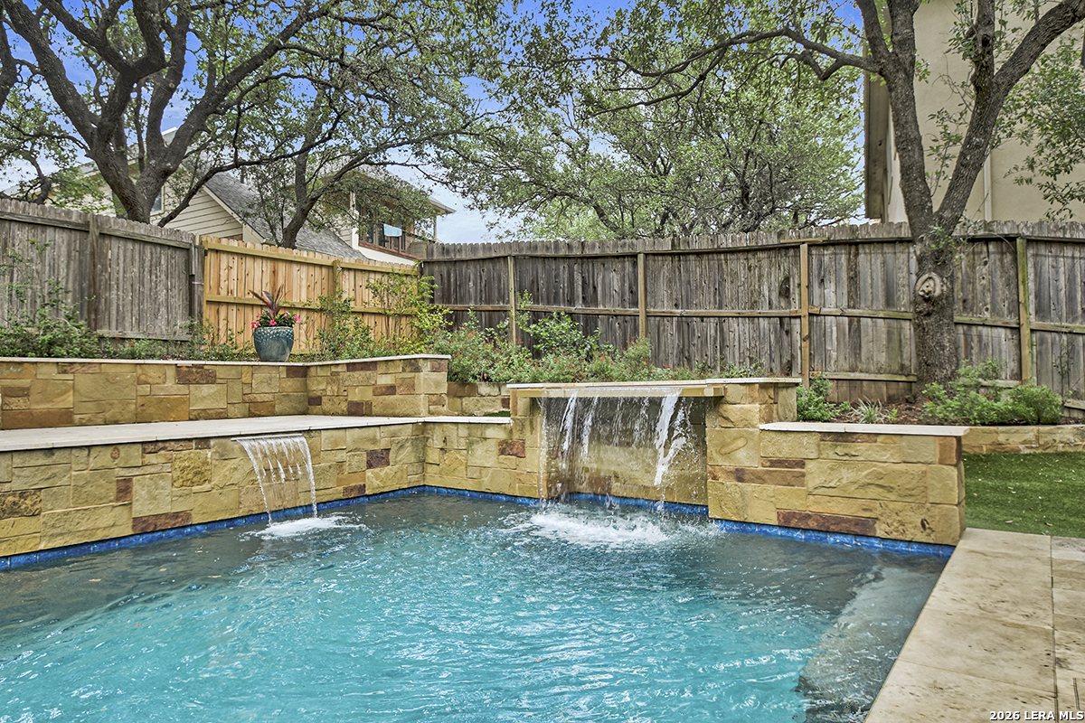 1519 Sun Mountain San Antonio TX 78258