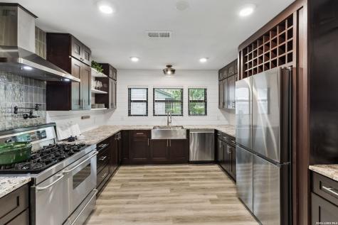 3714 Twisted Oaks Drive San Antonio TX 78217