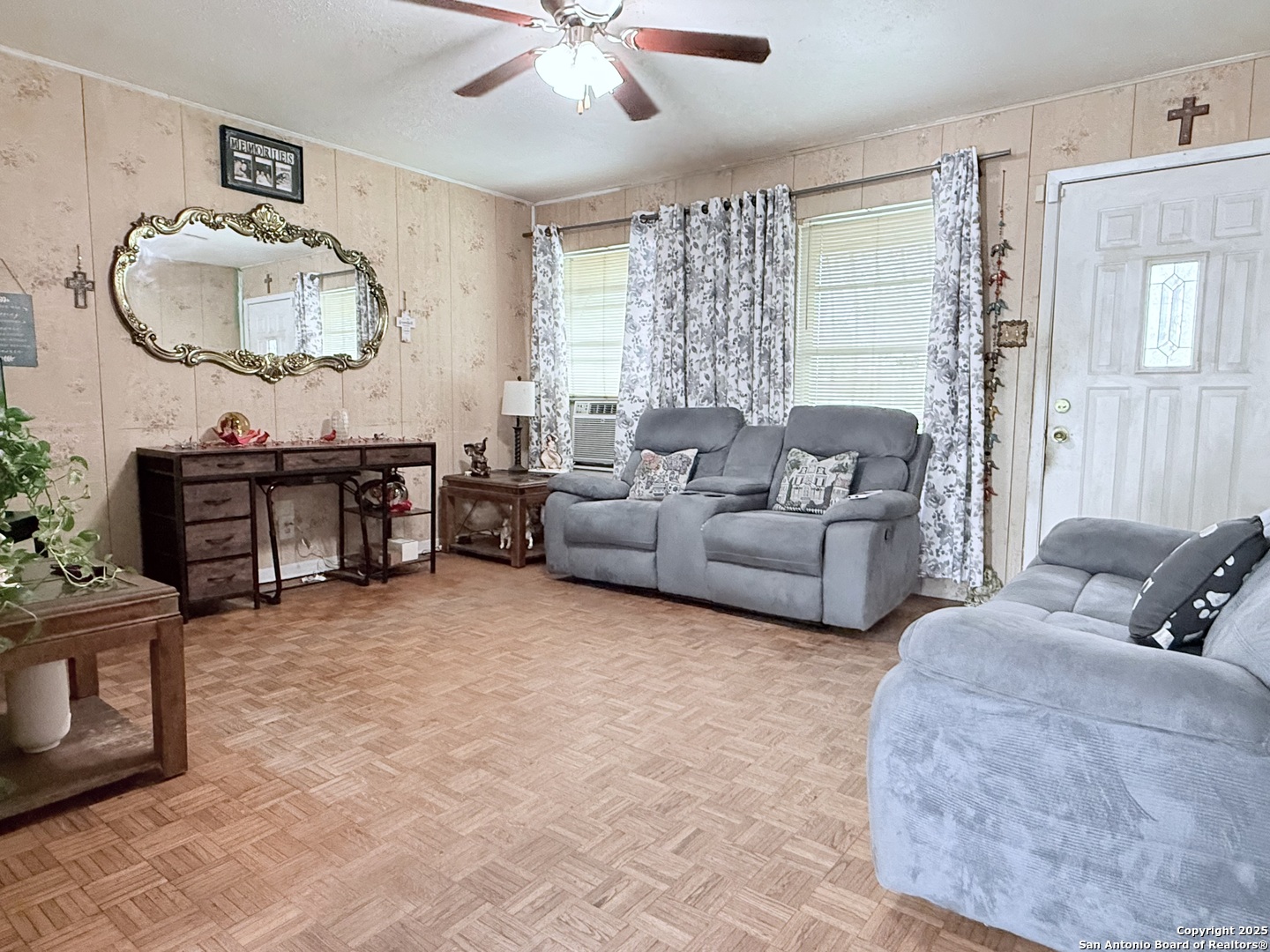 2407 Aiken San Antonio TX 78237