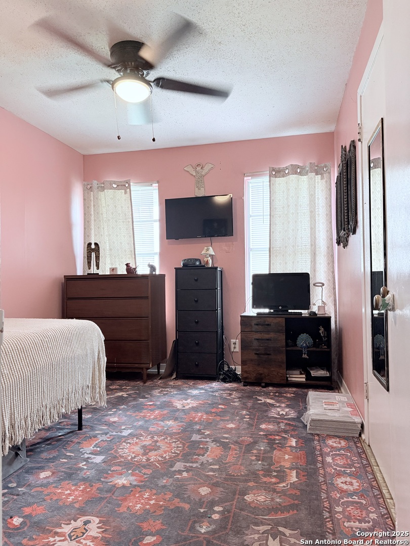 2407 Aiken San Antonio TX 78237
