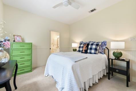 1718 Fawn Bluff San Antonio TX 78248