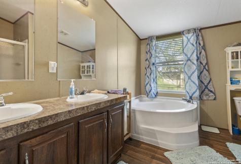 386 W Fm 468 Cotulla TX 78014
