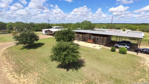 386 W Fm 468 Cotulla TX 78014