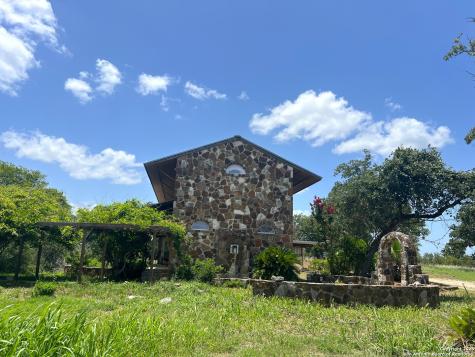 184 Guadalupe Hills Seguin TX 78155