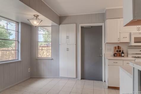 210 Downshire San Antonio TX 78216