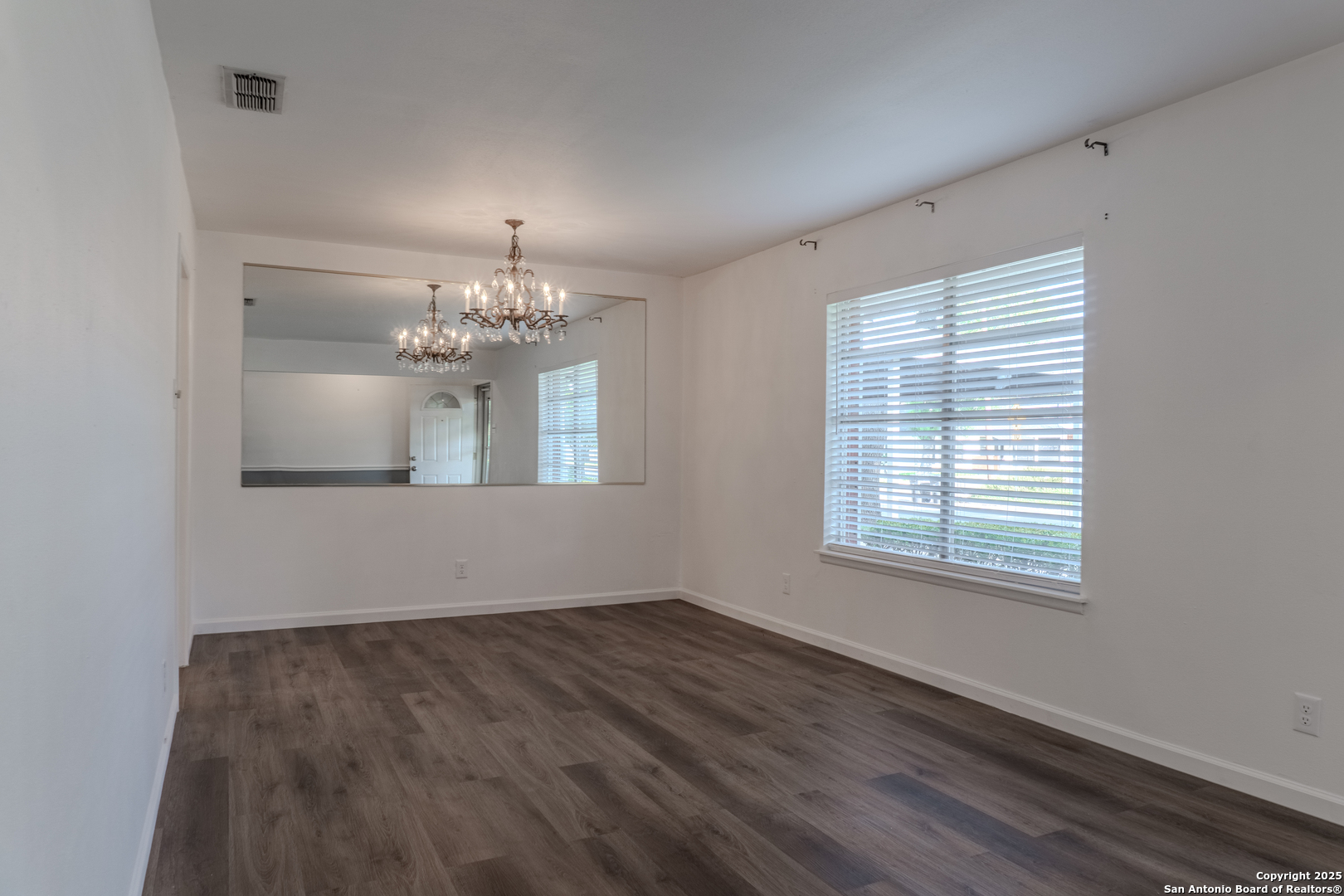 210 Downshire San Antonio TX 78216