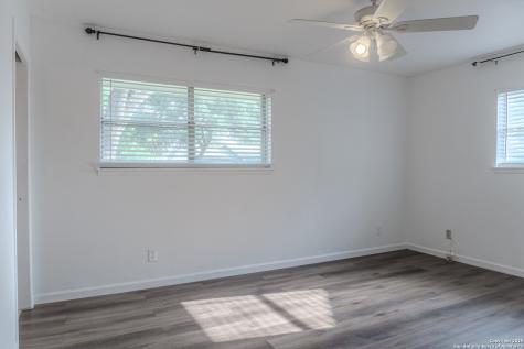 210 Downshire San Antonio TX 78216