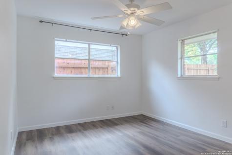 210 Downshire San Antonio TX 78216