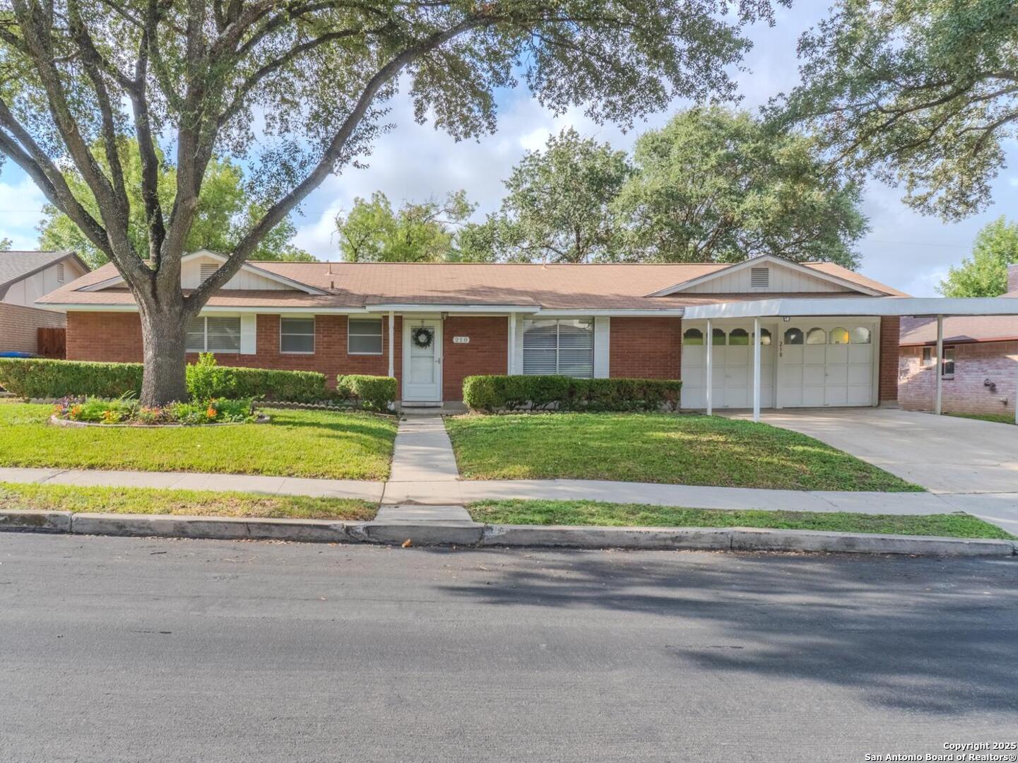 210 Downshire San Antonio TX 78216