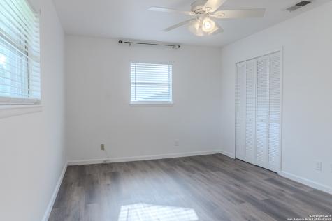 210 Downshire San Antonio TX 78216