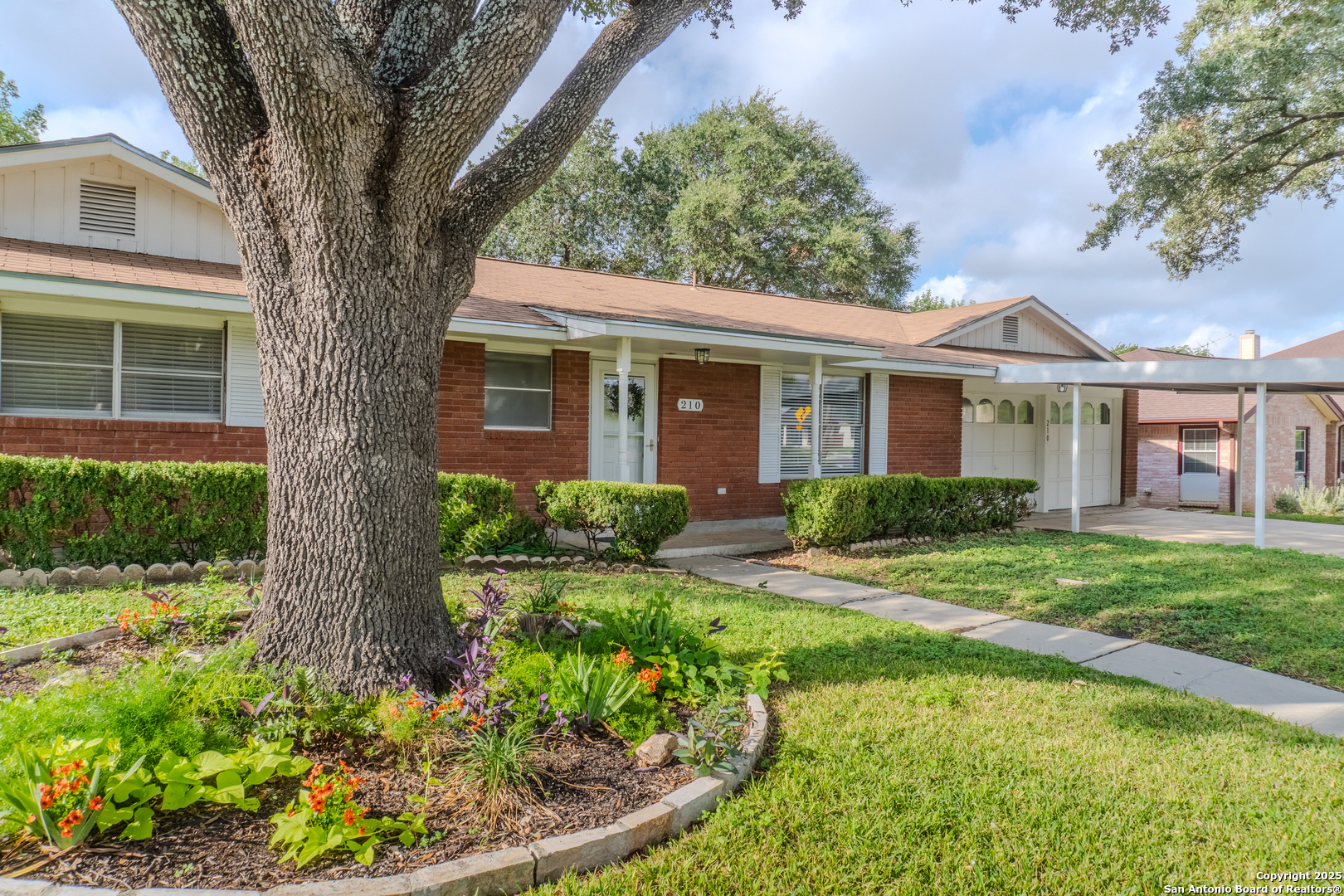 210 Downshire San Antonio TX 78216