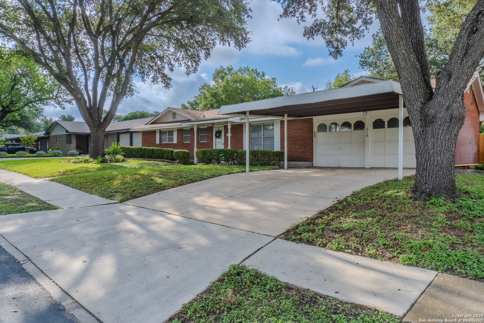 210 Downshire San Antonio TX 78216
