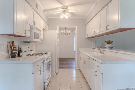 210 Downshire San Antonio TX 78216