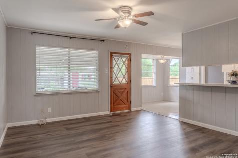 210 Downshire San Antonio TX 78216