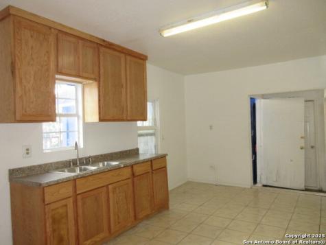 1403 Brunswick San Antonio TX 78211