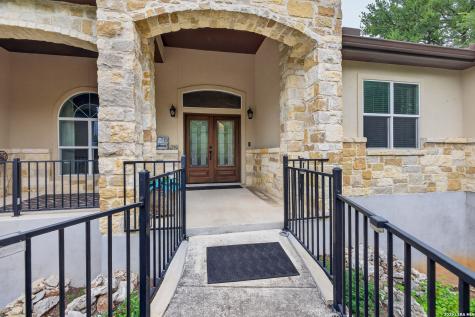 219 Winding View New Braunfels TX 78132