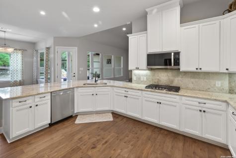 219 Winding View New Braunfels TX 78132