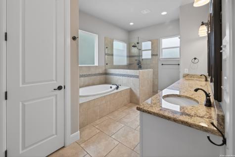 219 Winding View New Braunfels TX 78132