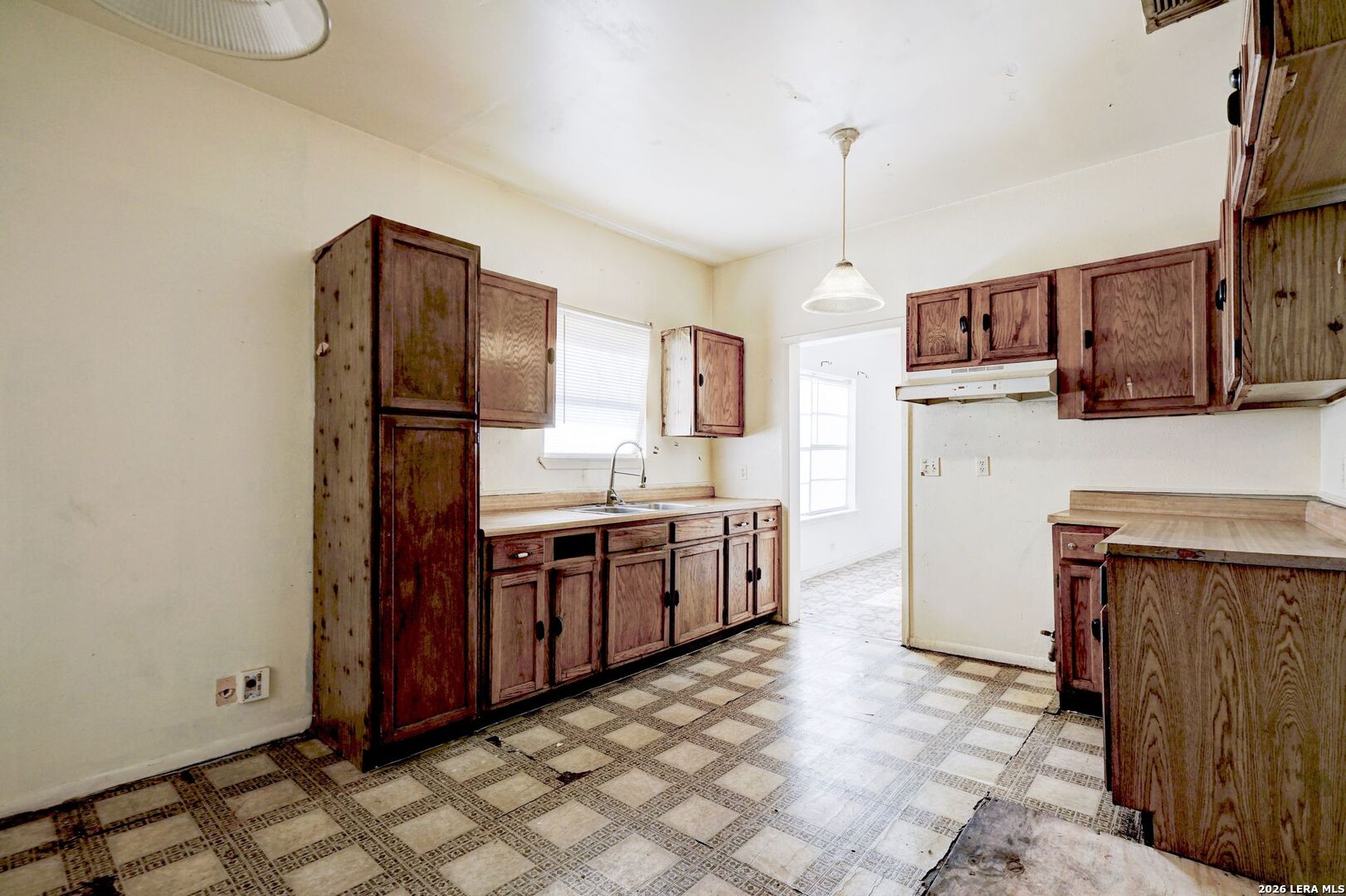 402 Helena Street San Antonio TX 78204