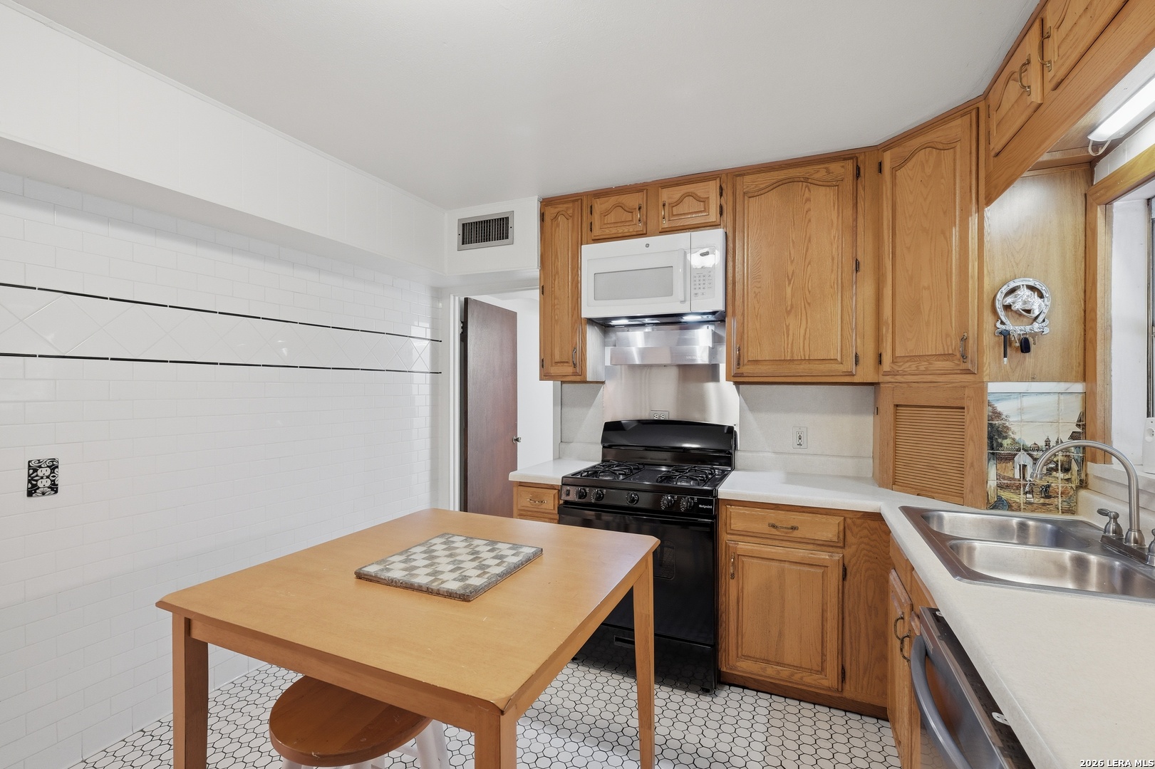 126 Chesswood San Antonio TX 78228