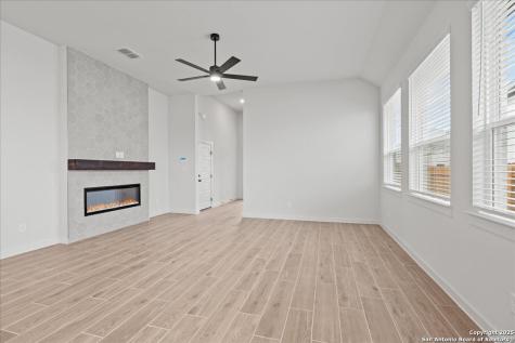 2134 Shepards Street Seguin TX 78155