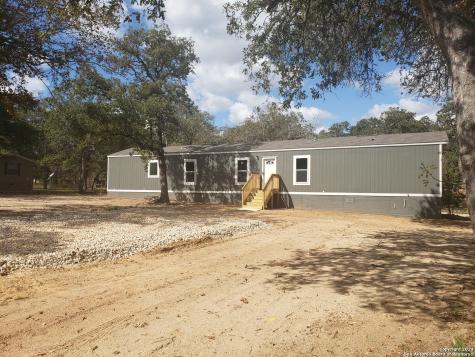327 Hickory Hill Drive La Vernia TX 78121