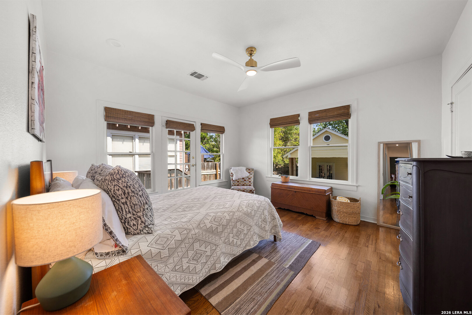 430 E Mistletoe Avenue San Antonio TX 78212
