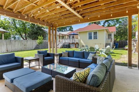 430 E Mistletoe Avenue San Antonio TX 78212