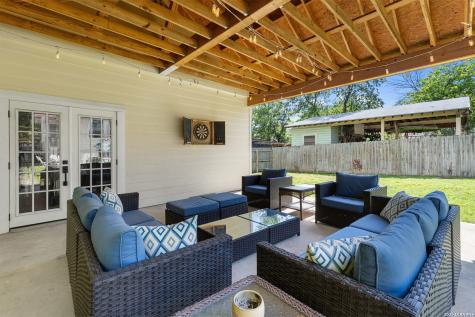 430 E Mistletoe Avenue San Antonio TX 78212