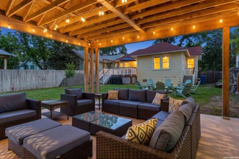 430 E Mistletoe Avenue San Antonio TX 78212
