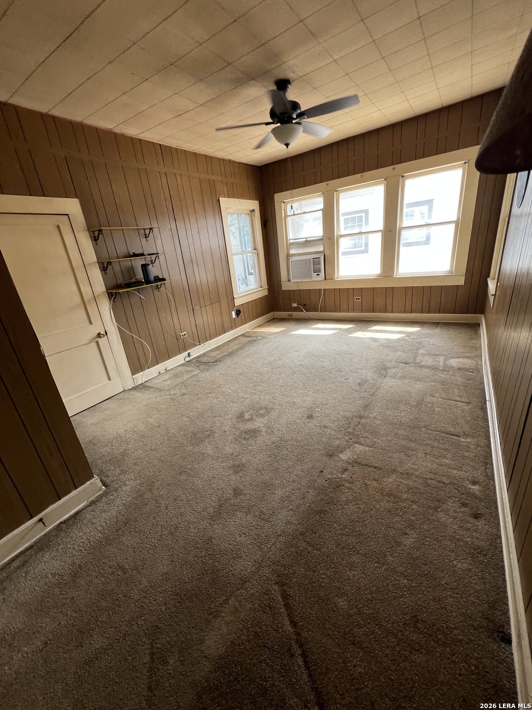 320 S 6th Street Kenedy TX 78119