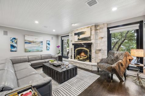 5 Whitechurch Lane San Antonio TX 78257