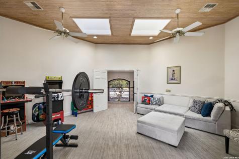 5 Whitechurch Lane San Antonio TX 78257