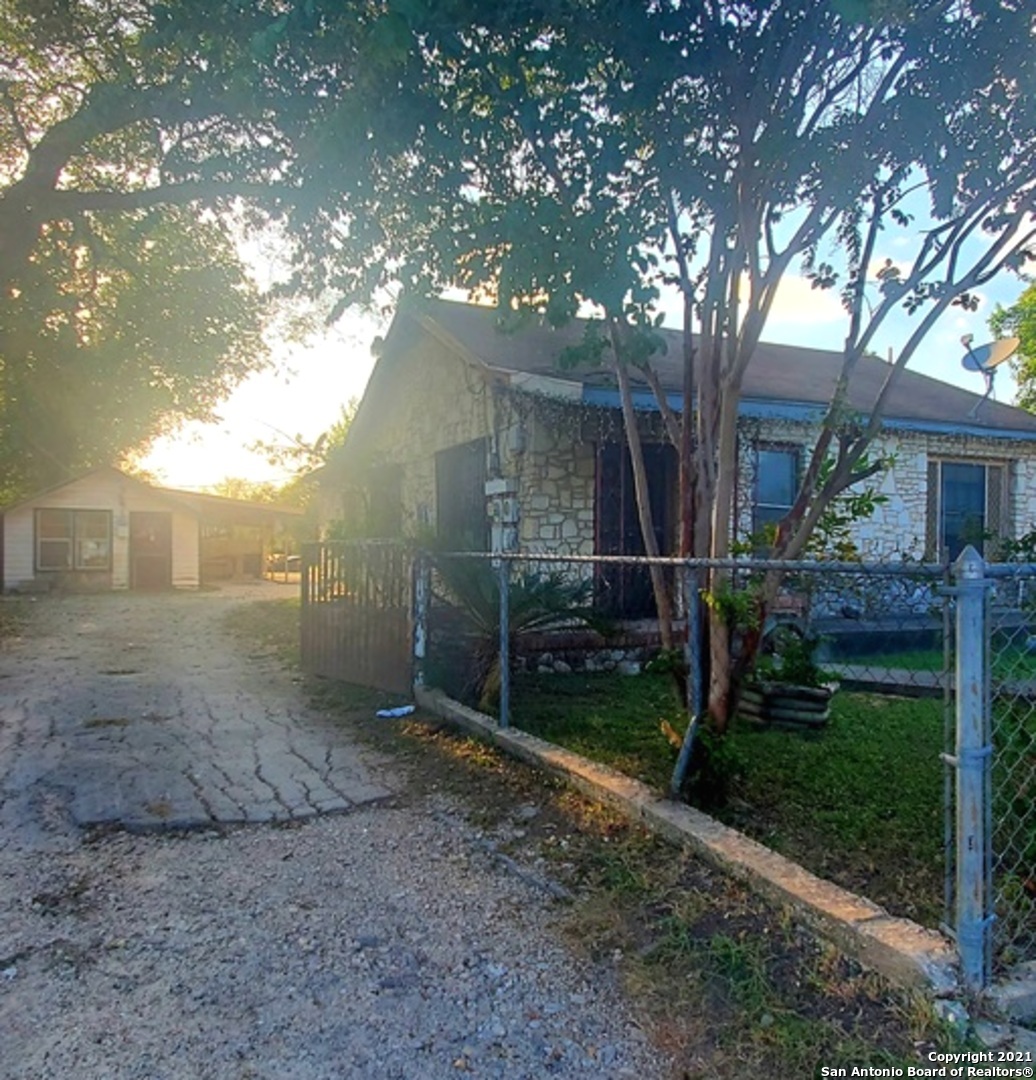 803 SW 37th Street San Antonio TX 78237