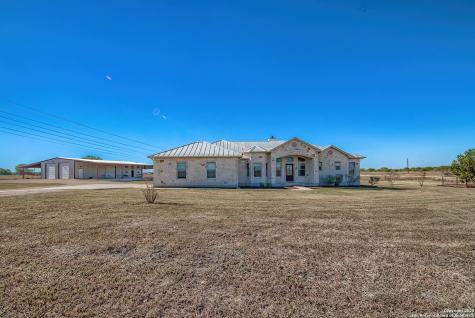 240 Glory Lane Marion TX 78124