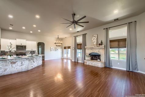 240 Glory Lane Marion TX 78124