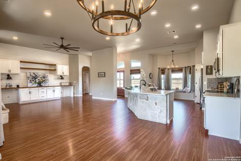 240 Glory Lane Marion TX 78124