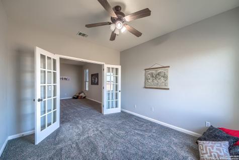 240 Glory Lane Marion TX 78124