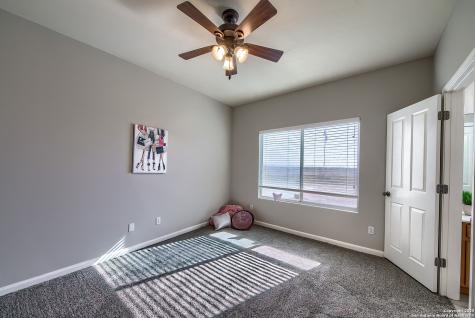 240 Glory Lane Marion TX 78124