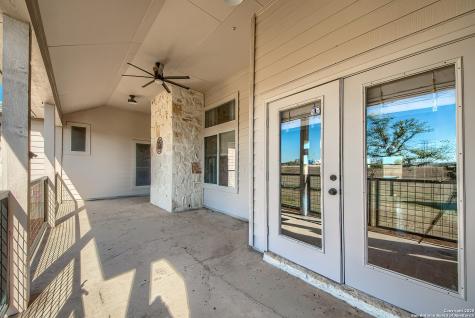 240 Glory Lane Marion TX 78124
