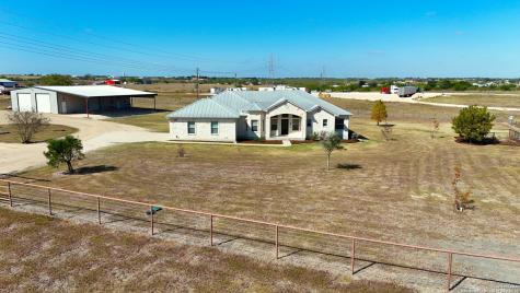 240 Glory Lane Marion TX 78124