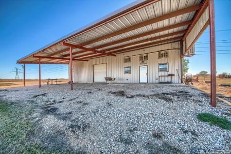 240 Glory Lane Marion TX 78124