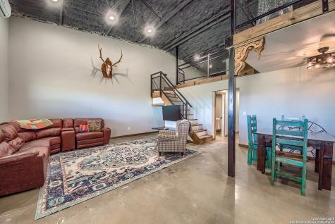 240 Glory Lane Marion TX 78124